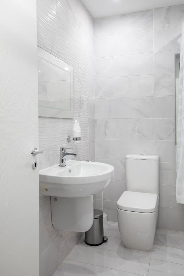Sea View Apartment 2 Bedrooms 2 Bathrooms, 2 Minutes Away From The Sea Saint Julian's Εξωτερικό φωτογραφία