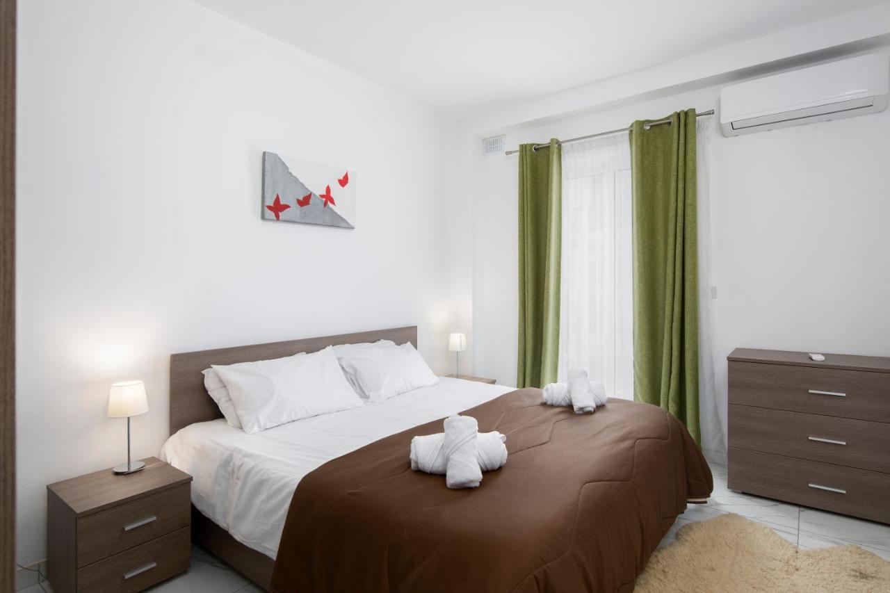 Sea View Apartment 2 Bedrooms 2 Bathrooms, 2 Minutes Away From The Sea Saint Julian's Εξωτερικό φωτογραφία