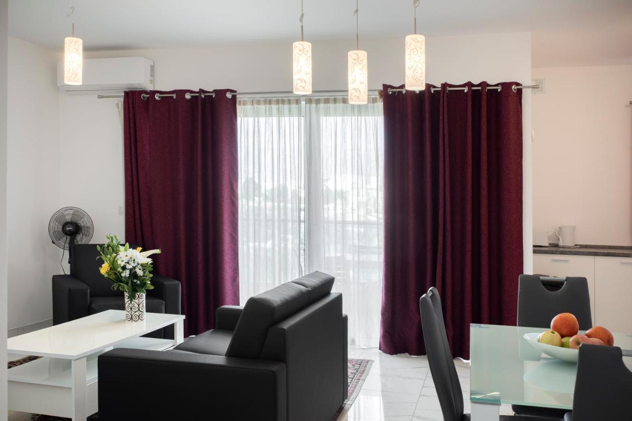 Sea View Apartment 2 Bedrooms 2 Bathrooms, 2 Minutes Away From The Sea Saint Julian's Εξωτερικό φωτογραφία